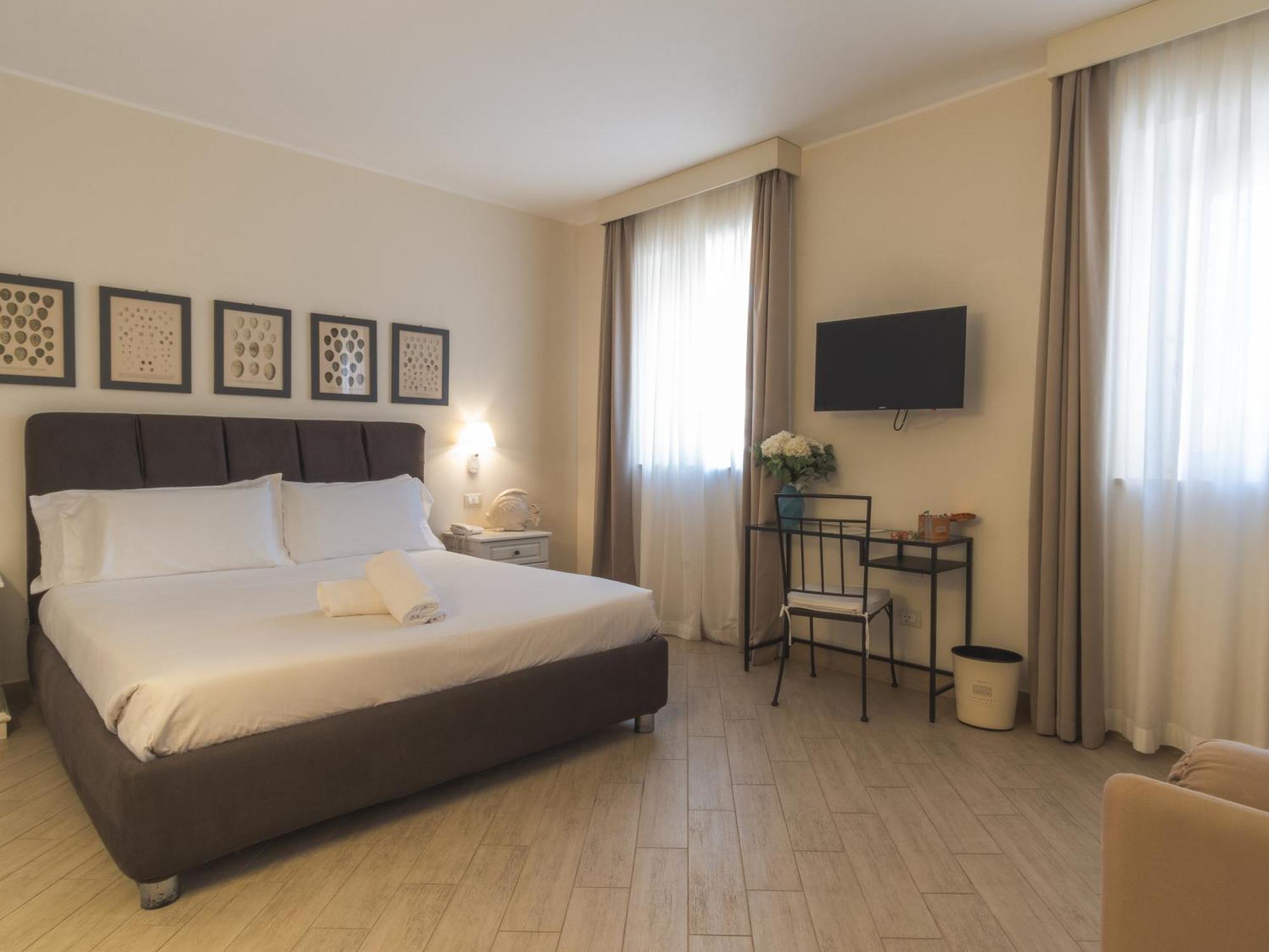 Hotel San Pietro Palace Finale Ligure Zewnętrze zdjęcie