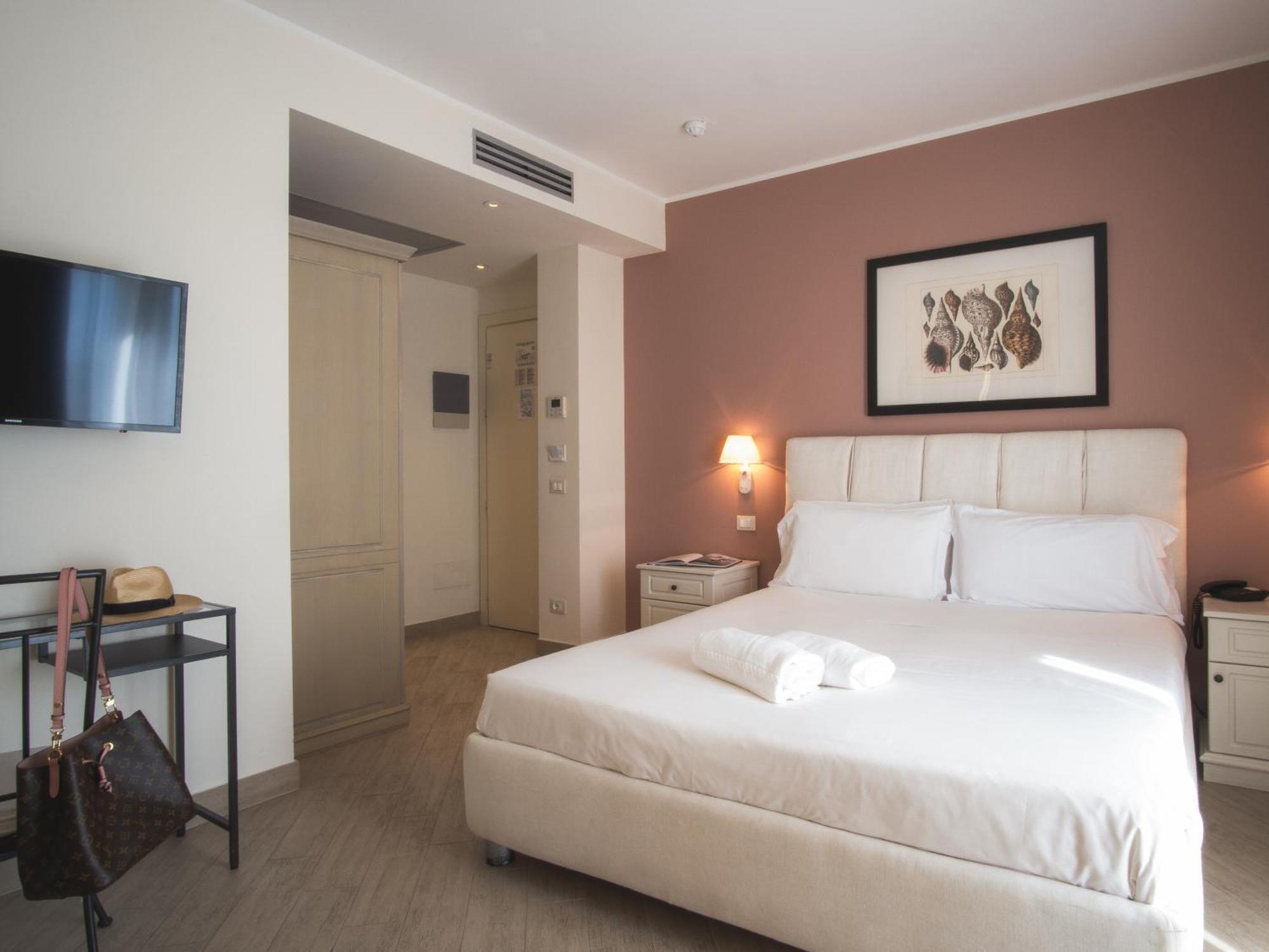 Hotel San Pietro Palace Finale Ligure Zewnętrze zdjęcie
